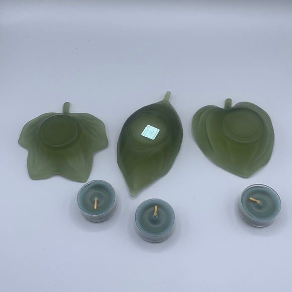 PartyLite Natures Garden Tealight Trio Green Frosted Glass Leaf Shapes - Picture 3 of 7